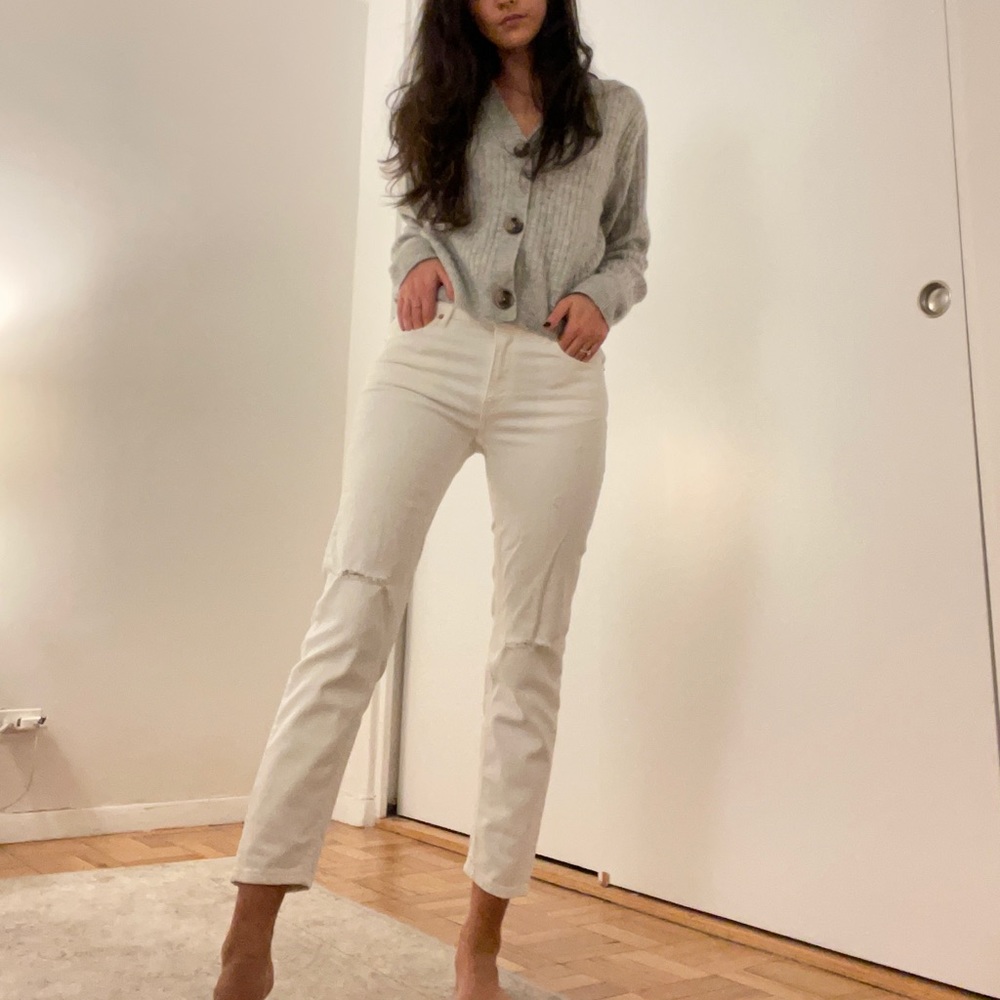 White boyfriend jeans